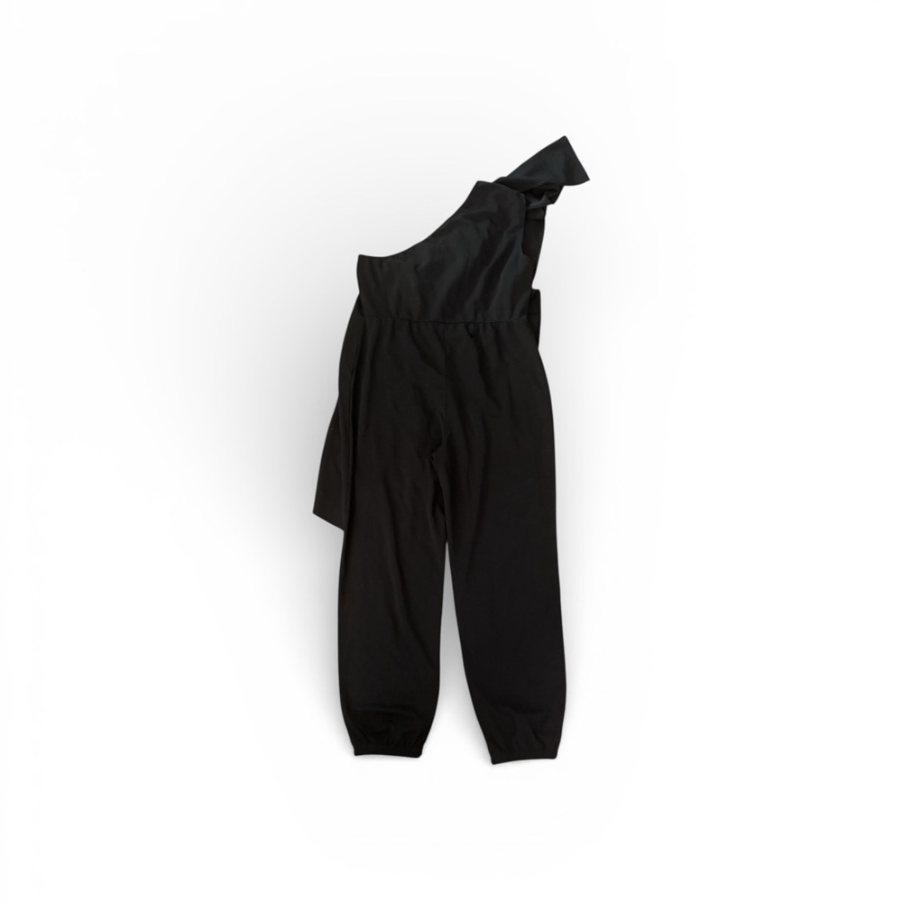 Elegant Black One-Shoulder Jumpsuit - Picture 3 of 10
